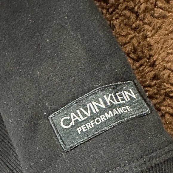 Calvin Klein Cropped Hoodie - Size Large - Picture 3 of 4